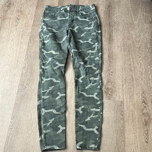women’s camo jeans